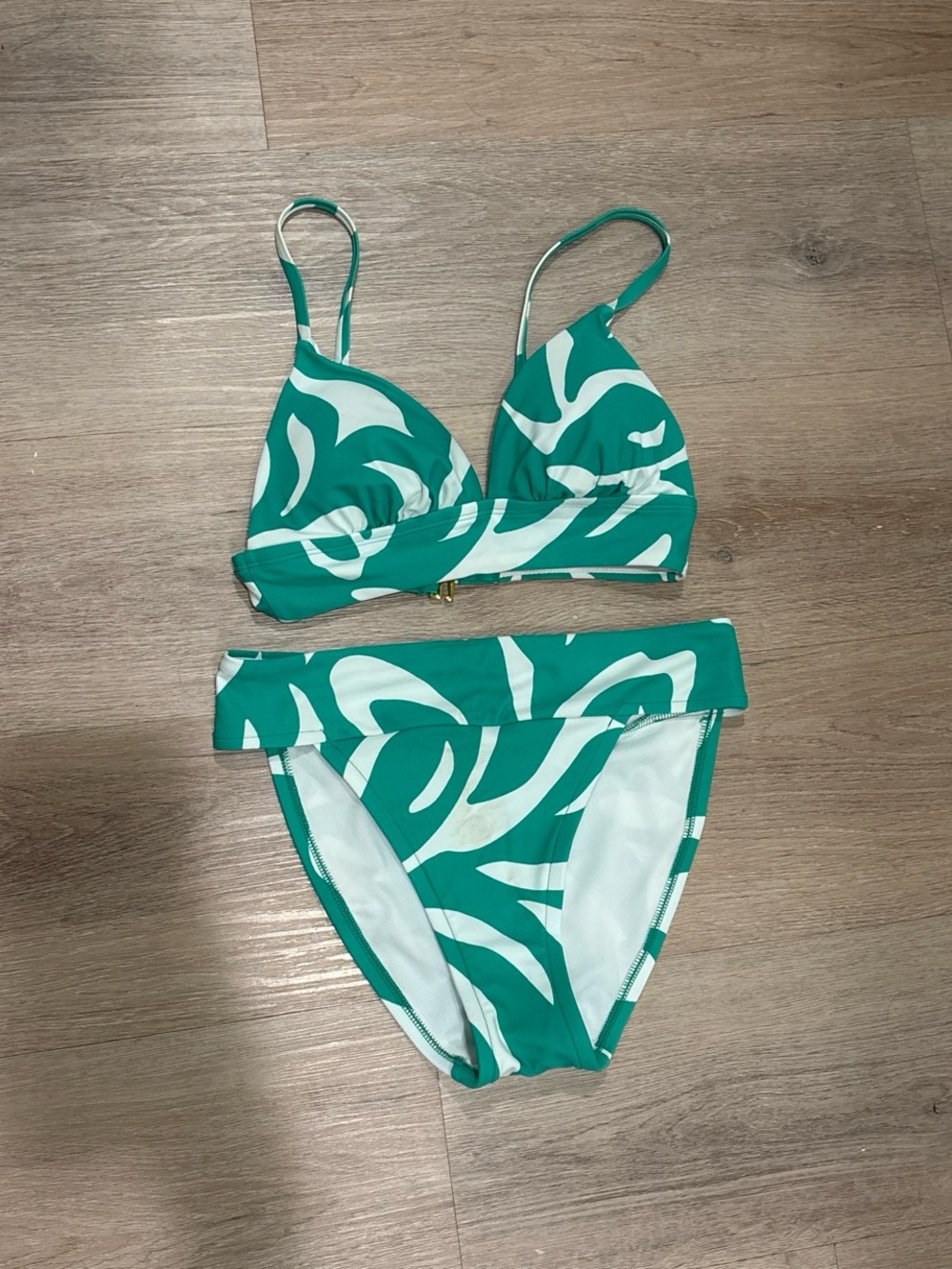 Shade & Shore Green and White Printed Bikini Set